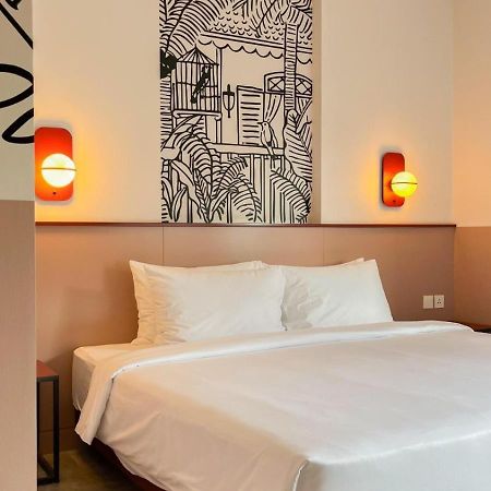 Kotta Go Hotel Tegal エクステリア 写真