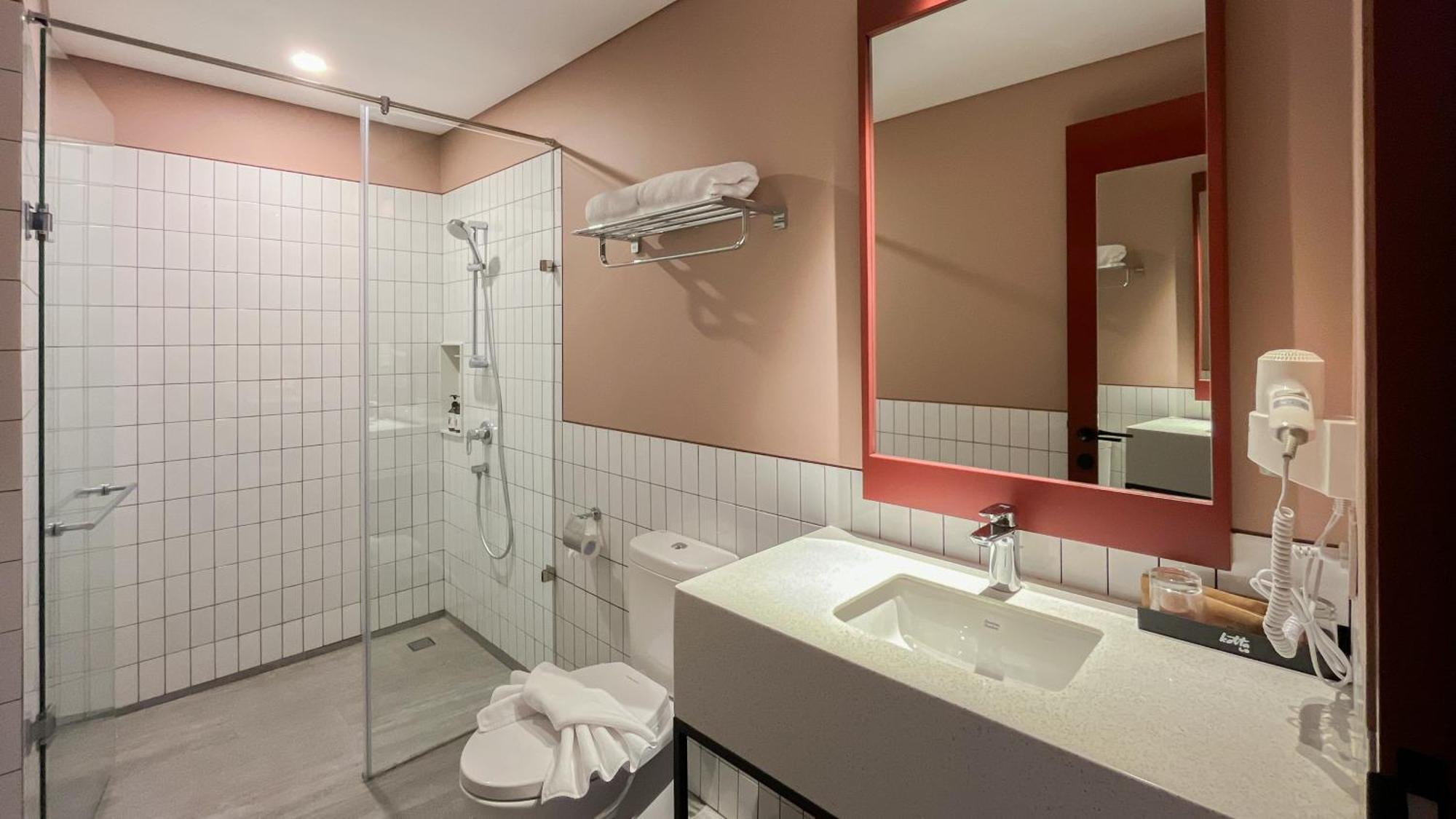 Kotta Go Hotel Tegal エクステリア 写真